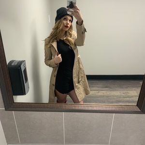 Khaki women’s trench coat